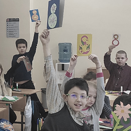 Студенты на практике в школе «Покровский квартал» Студенты на практике в школе «Покровский квартал»