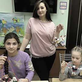 Ксения Щелчкова на практике в Центре помощи семье и детям