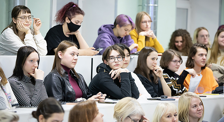 выступление-на-конференции_04.jpg выступление-на-конференции_04.jpg