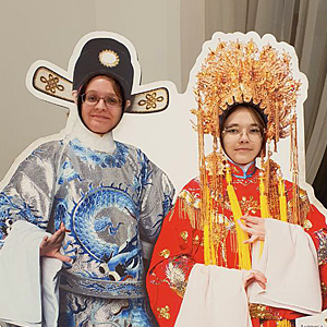 Студенты МКИК на лекции в Китайском культурном центре Студенты МКИК на лекции в Китайском культурном центре