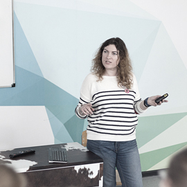 Движущиеся изображения: от камеры обскура до братьев Люмьер Движущиеся изображения: от камеры обскура до братьев Люмьер