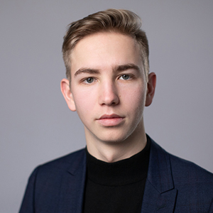 Иван Топников – администратор проекта в технологической компании Иван Топников – администратор проекта в технологической компании