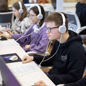 Лингвистические казусы при работе с нейросетями Лингвистические казусы при работе с нейросетями