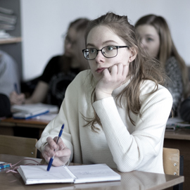 Архитектурная школа: неоклассика, минимализм или этника? Архитектурная школа: неоклассика, минимализм или этника?