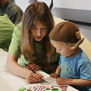 Студенты МКИК и ИГУМО провели мастер-класс в Askona Студенты МКИК и ИГУМО провели мастер-класс в Askona