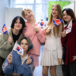 В корейском и китайском колледжах отметили Восточный Новый год В корейском и китайском колледжах отметили Восточный Новый год