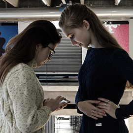 Контраст в творчестве Такаси Мураками Контраст в творчестве Такаси Мураками