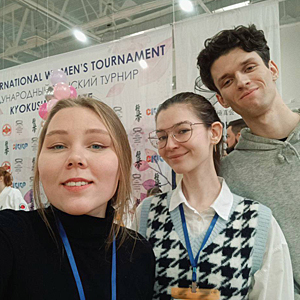 Женский турнир по каратэ: дух соперничества и мастерство на татами Женский турнир по каратэ: дух соперничества и мастерство на татами