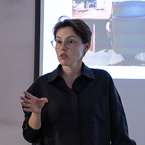 Какое искусство коллекционирует лидер BTS? Лекция Елены Хохловой Какое искусство коллекционирует лидер BTS? Лекция Елены Хохловой