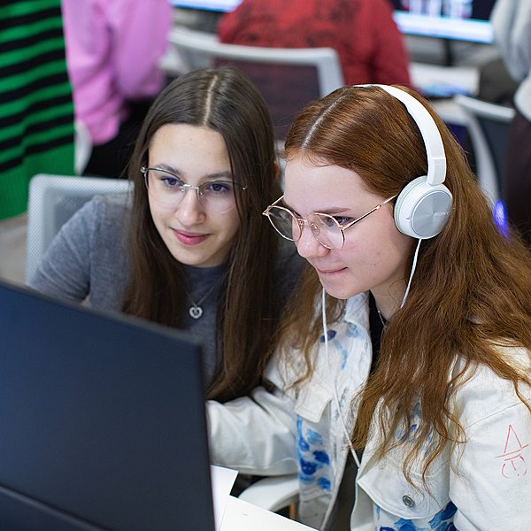 6 лет проекта «Эмпатия»: выставка о жизни, любви и семье 6 лет проекта «Эмпатия»: выставка о жизни, любви и семье