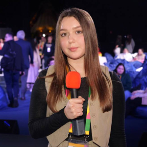 Кристина Храмцова об интервью со знаменитостями на ВФМ-2024 Кристина Храмцова об интервью со знаменитостями на ВФМ-2024