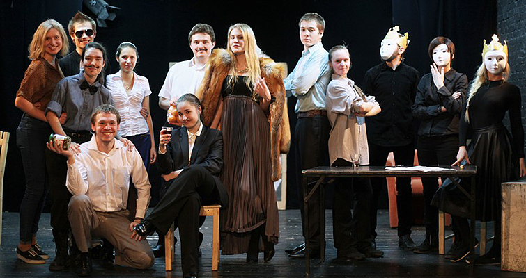 Лингвистический-театр-ИГУМО-Колледж3.jpg Лингвистический-театр-ИГУМО-Колледж3.jpg